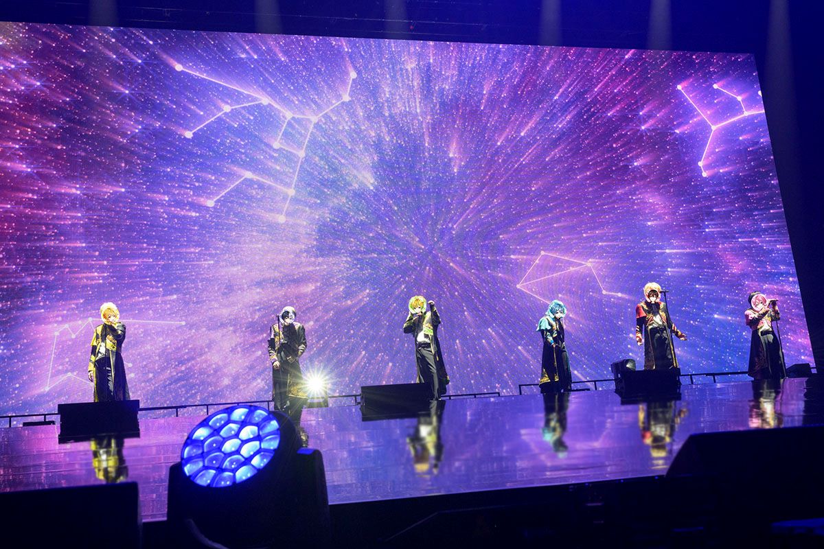 超多才2.5次元歌い手グループAMPTAKxCOLORS、初の日本武道館公演