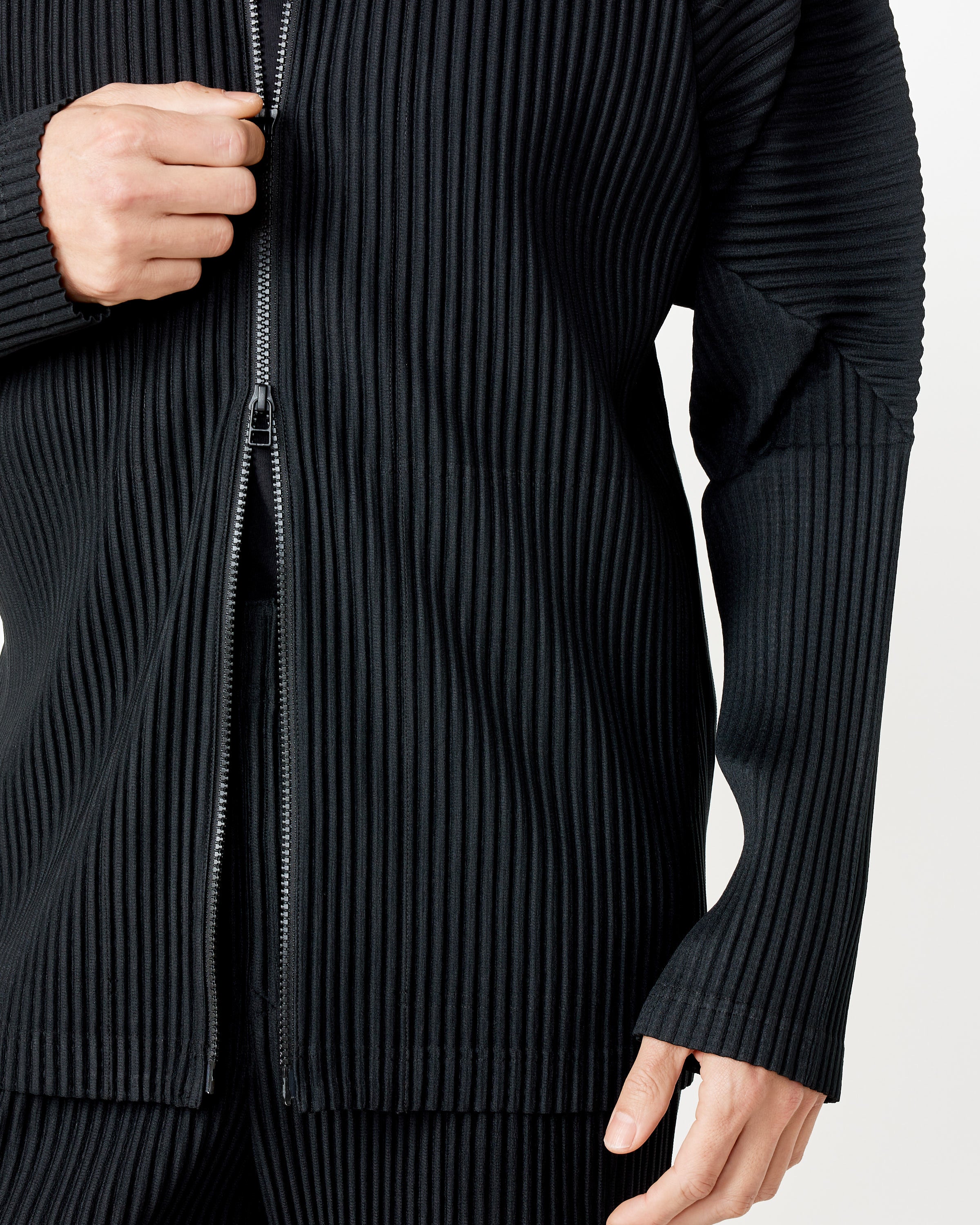 Basics Jacket in Black