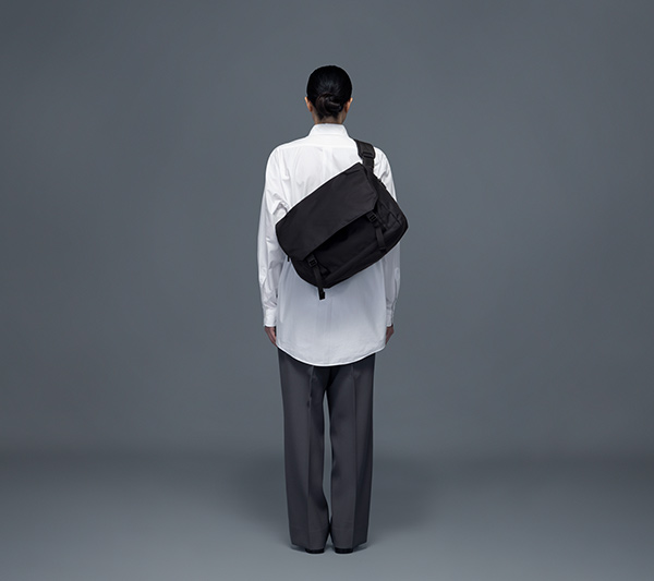SHOULDER PRO FLAP M BLACK | PRO | PRODUCTS | MONOLITH ONLINE STORE