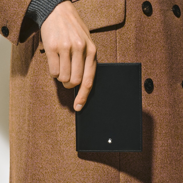 Meisterstück passport holder - Montblanc® US