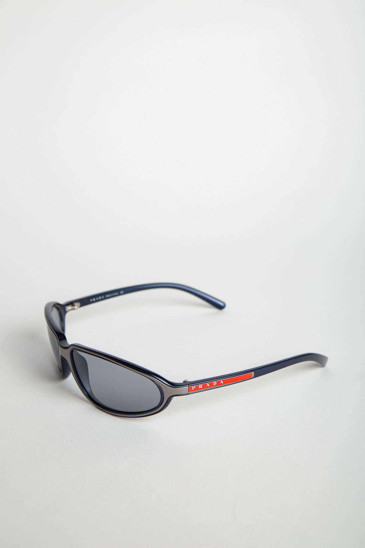 2000'S PRADA OVERSIZED SPS03C SUNGLASSES