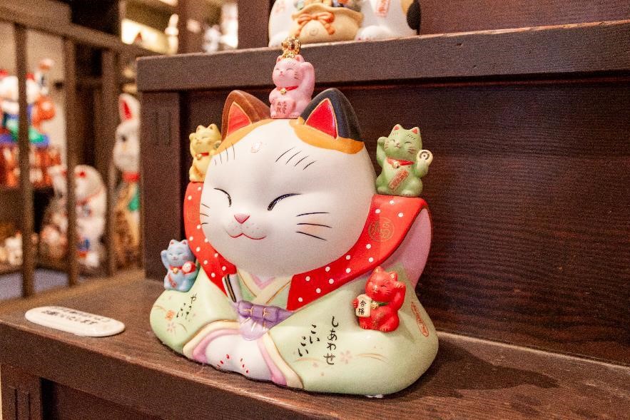 愛知・瀬戸】招き猫ミュージアムで自分だけの招き猫を作ろう