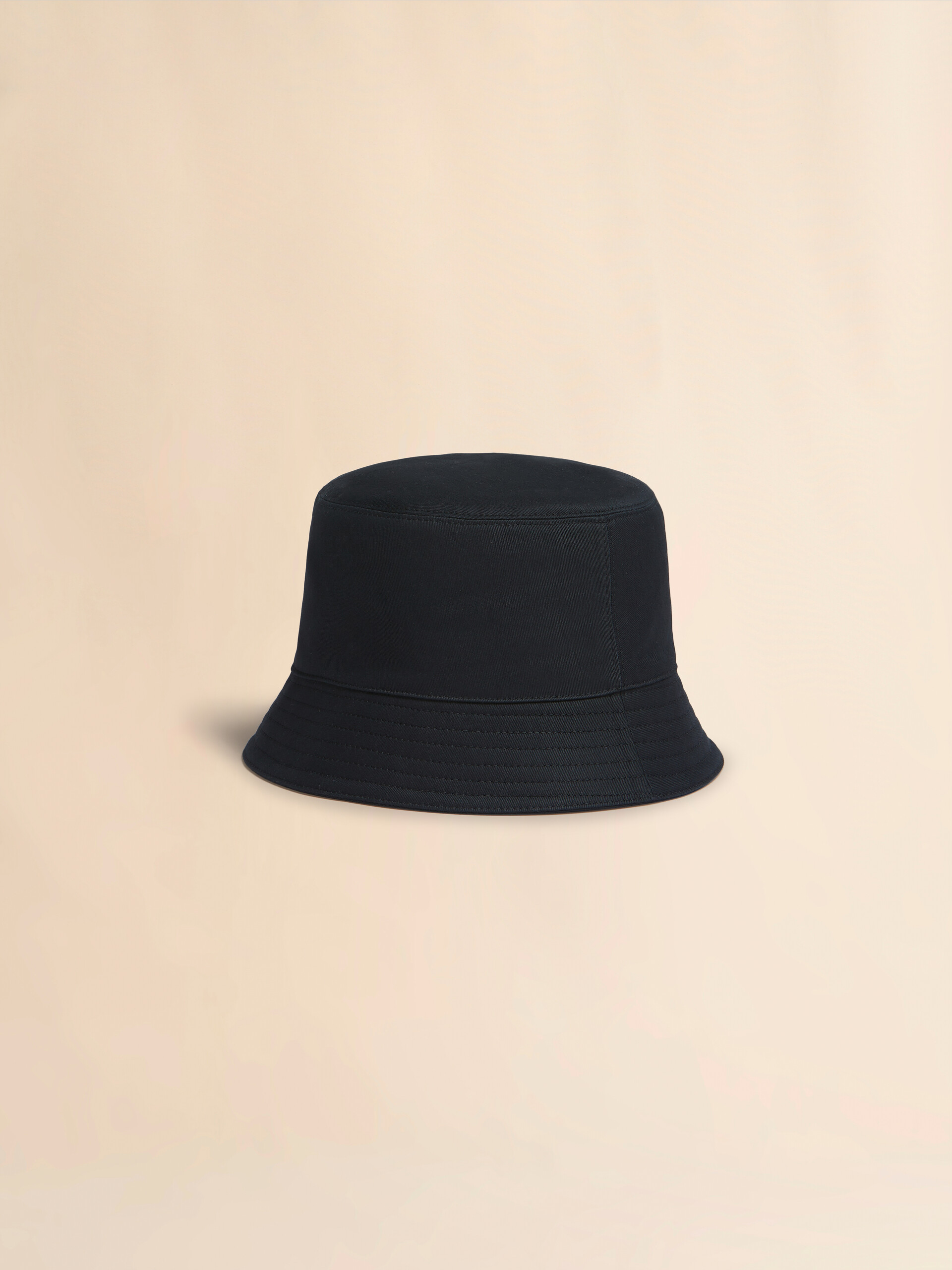 Black organic gabardine bucket hat with embroidered logo | Marni