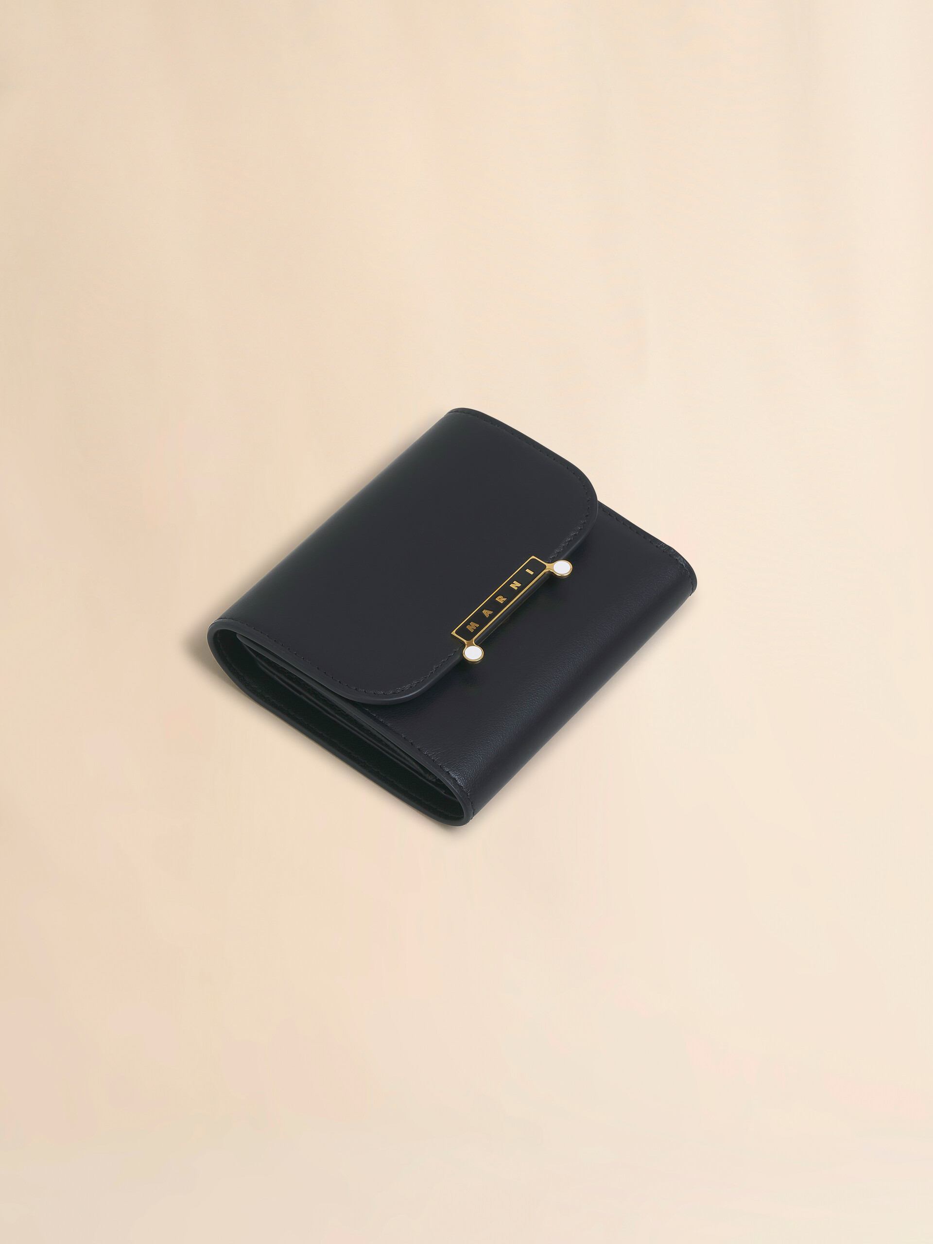 ブラック レザー製 Envelope 三つ折りウォレット | Marni