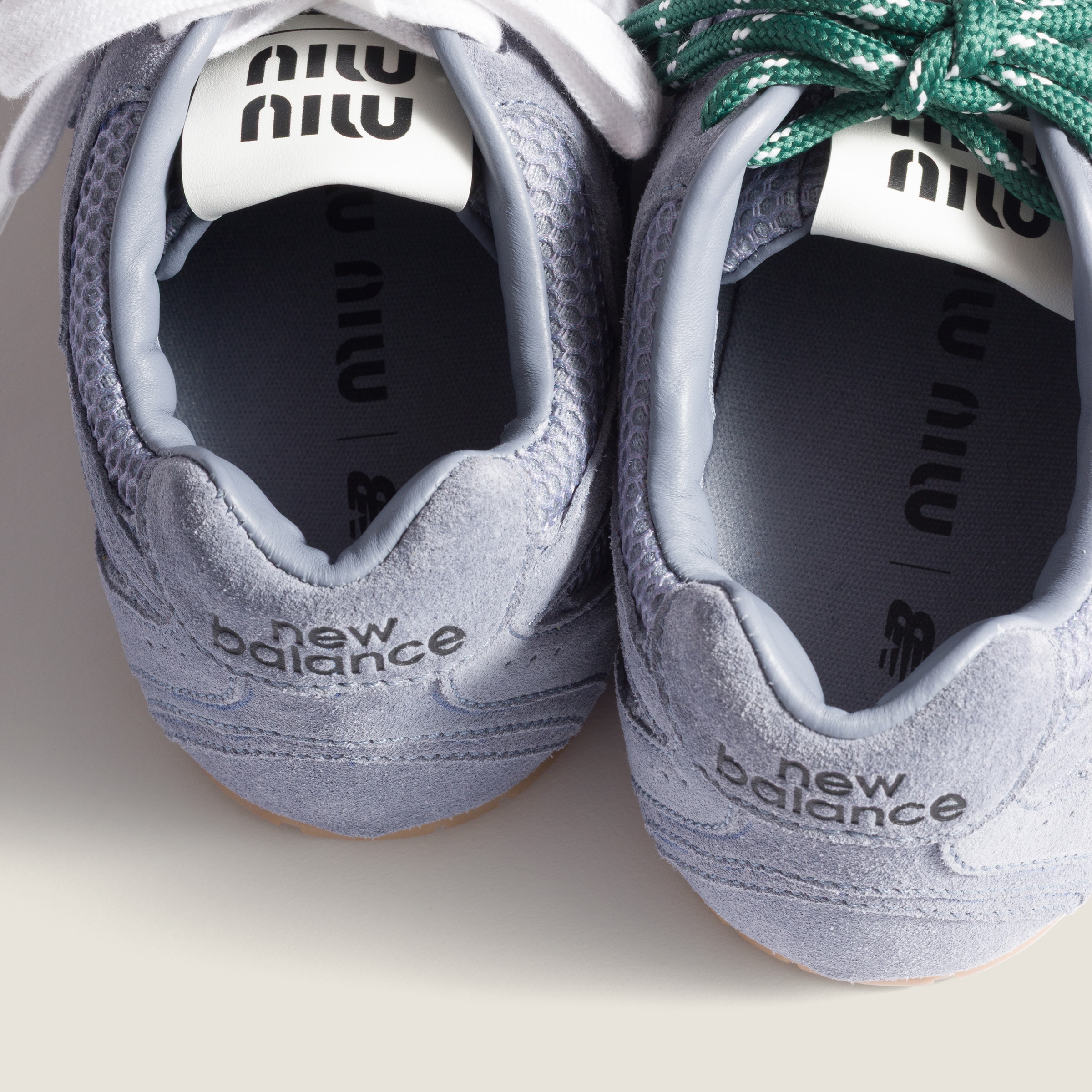 ペリウィンクルブルー New Balance X Miu Miu 530 Sl スエードx