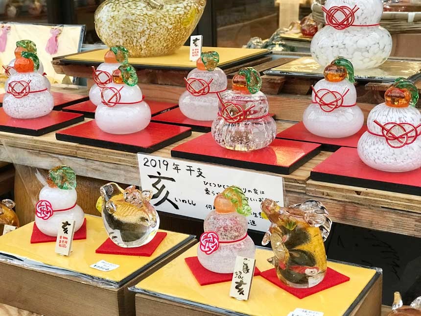 弥彦村のガラス工房から生み出されるひとつひとつ表情の違うガラス雑貨