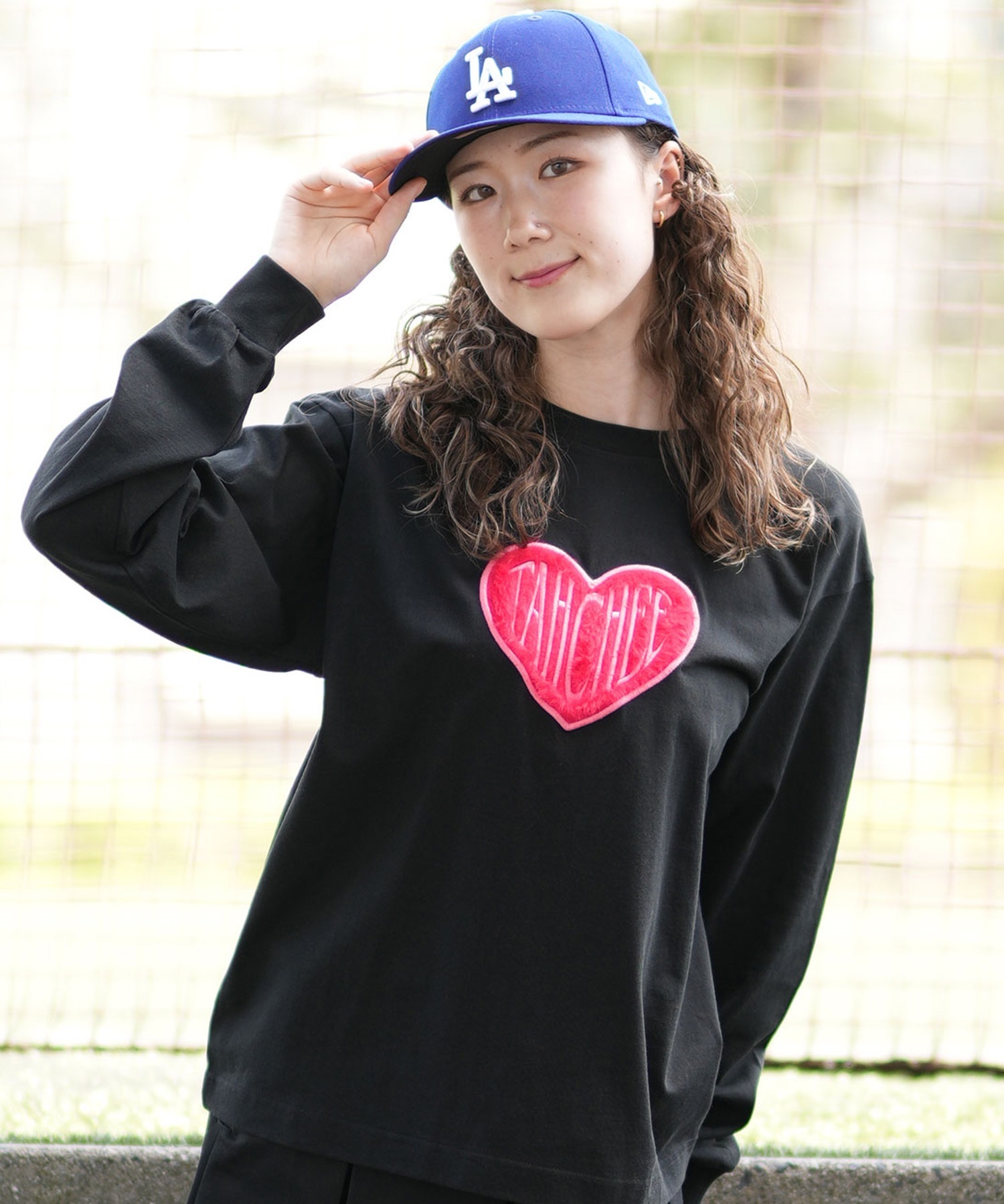 TAHCHEE ターチー 長袖 Tシャツ レディース ロンT ハート ファー