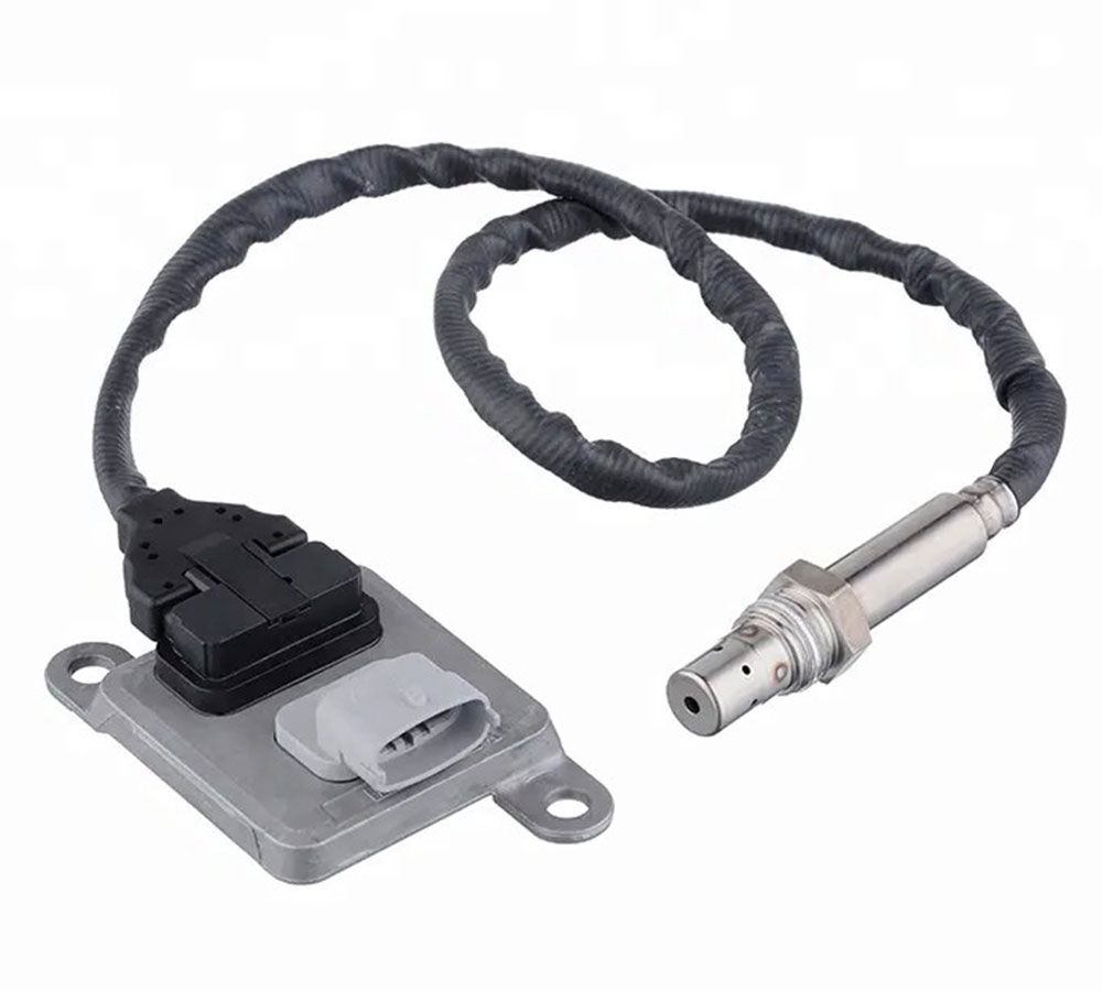 NOx Sensor, 12V, Black Fits Cummins ISX15.0 Engine, Replaces