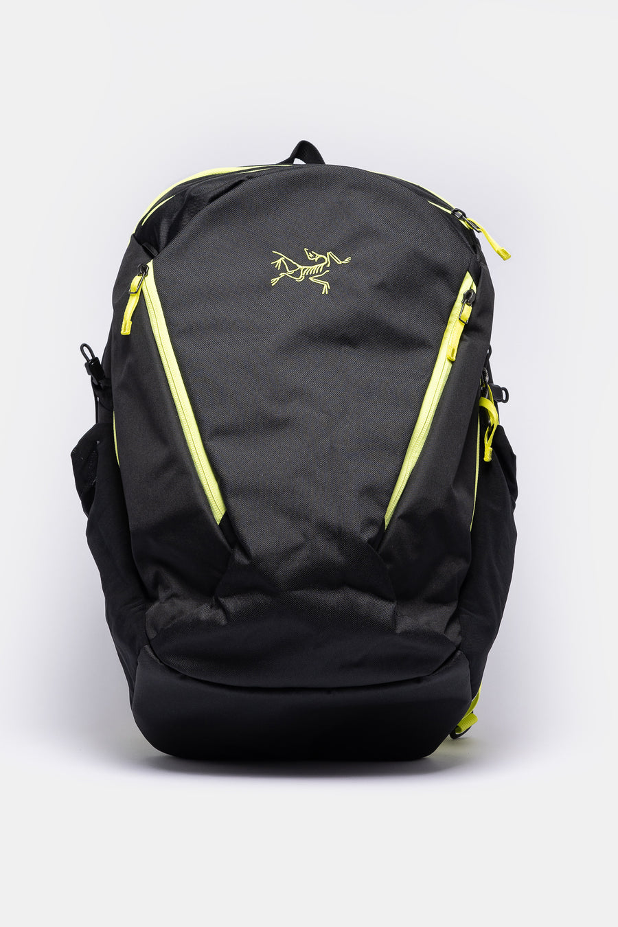 Mantis 26 Backpack in Black/Euphoria - ARC'TERYX