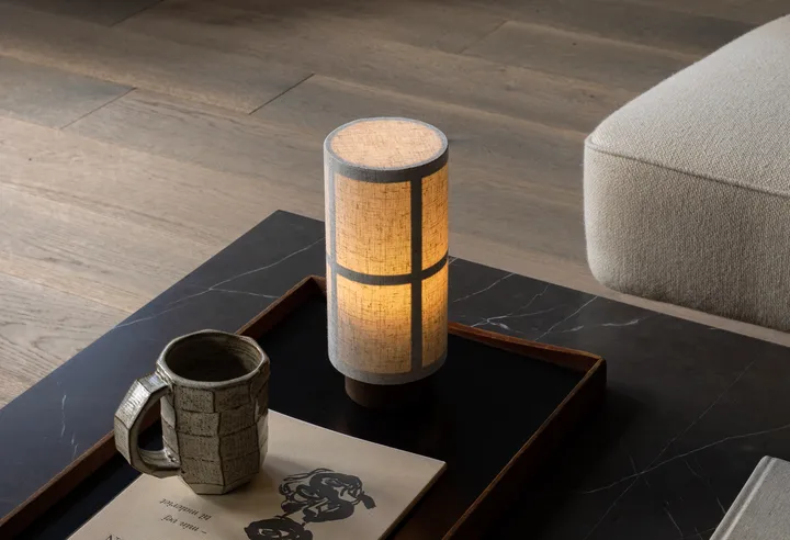 Audo Copenhagen | オドー・コペンハーゲン からのHashira ポータブル