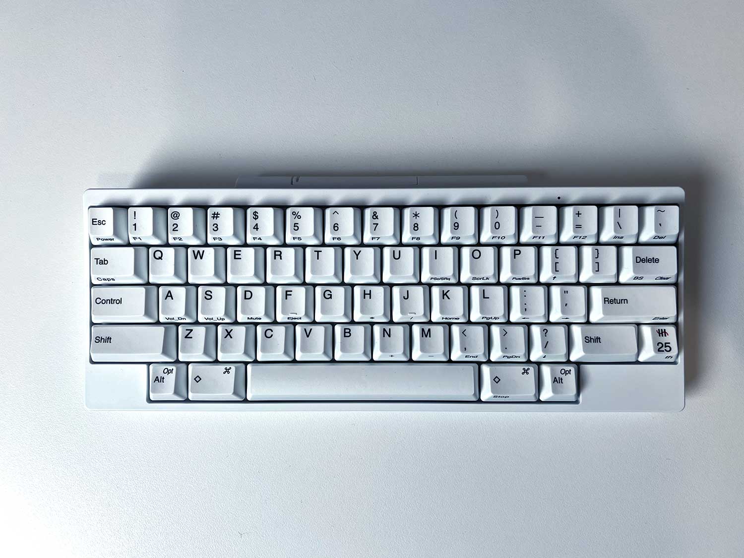 Happy Hacking Keyboard 雪を手に入れた | nabeliwo blog