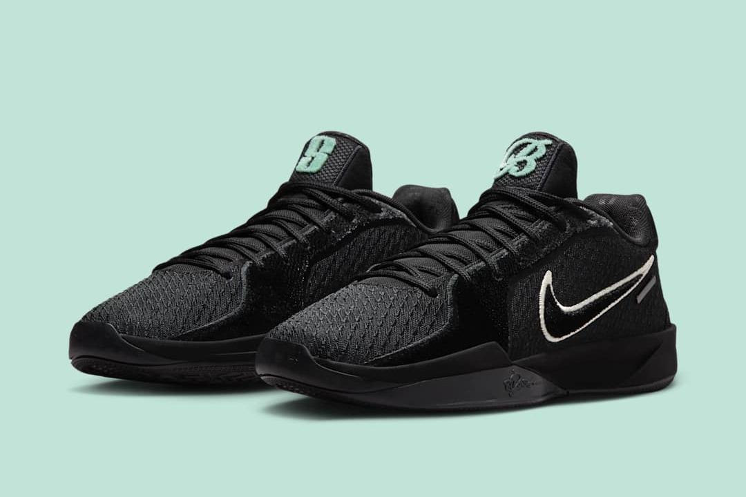 Nike Sabrina 2 LX 