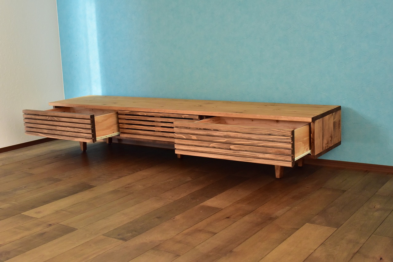 ニノミヤ家具製作所｜何気ない空間を、すこしオシャレに