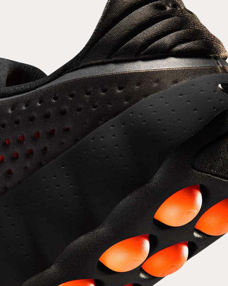 Nike Women's Mind 002 Black / Hyper Crimson / Hyper Crimson