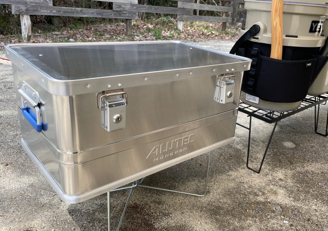 人気キャンプギア「ALUTEC ALUMINIUM BOX CLASSIC 48L」