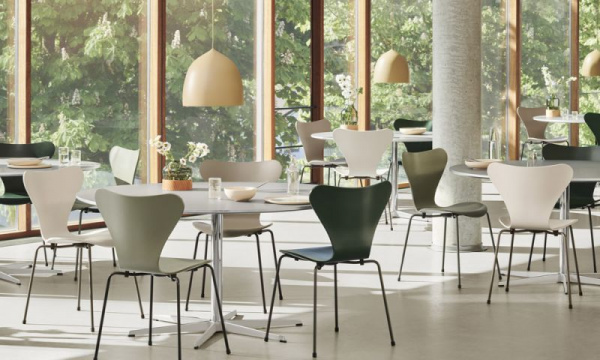 セブンチェア 3107 / カラードアッシュ エバーグリーンFRITZ HANSEN
