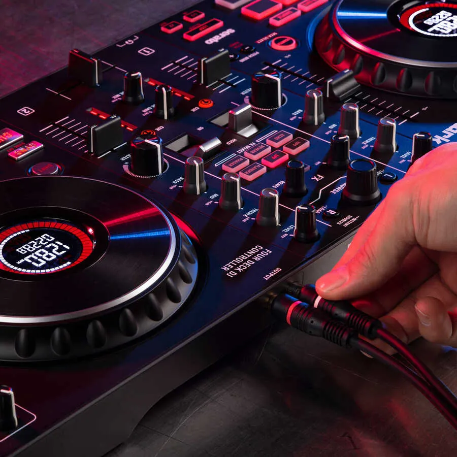 Numark MixTrack Platinum FX 4 | Sesçi Baba