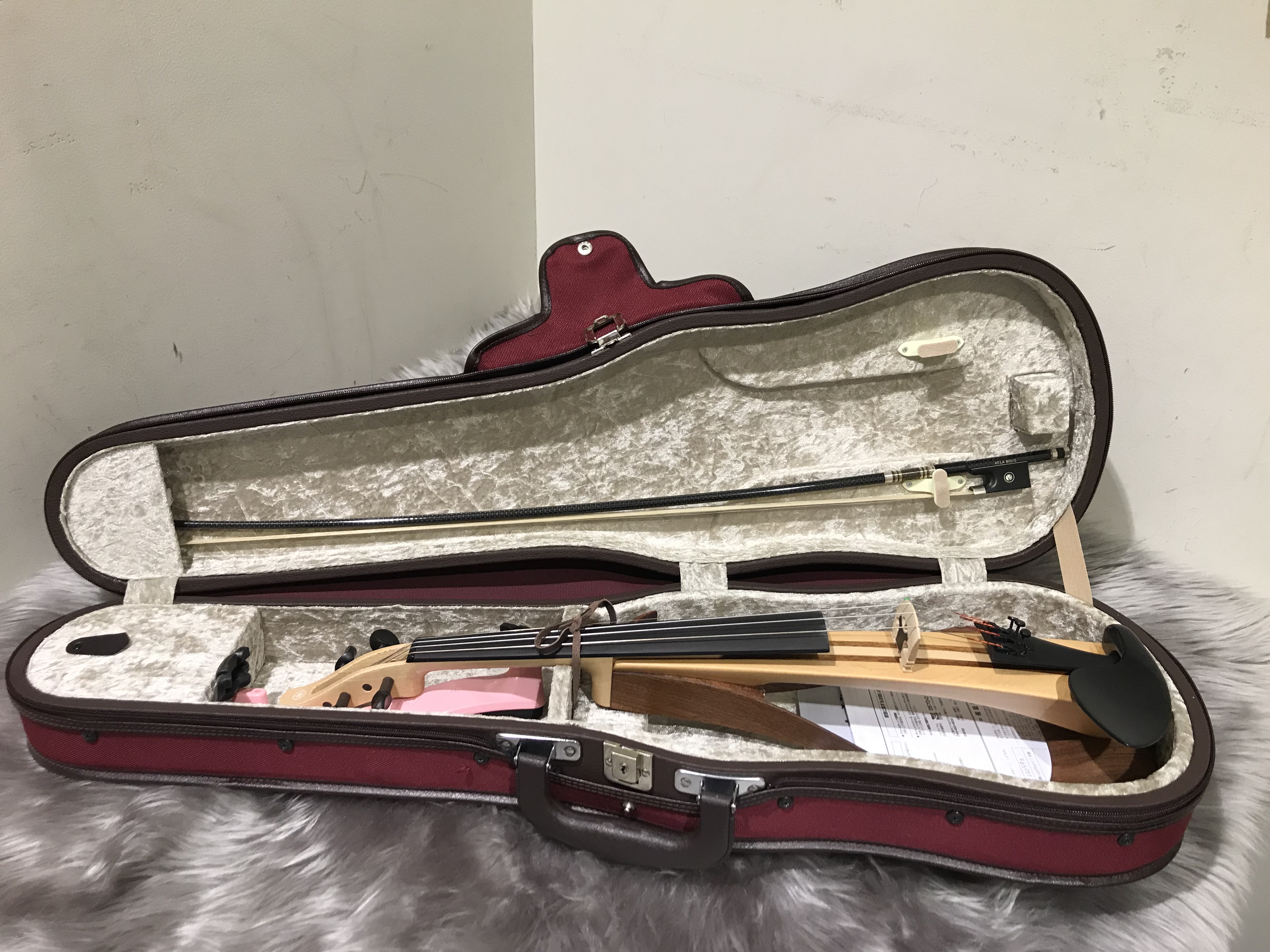 中古エレクトリックバイオリン入荷のご案内｜島村楽器 札幌クラシック店