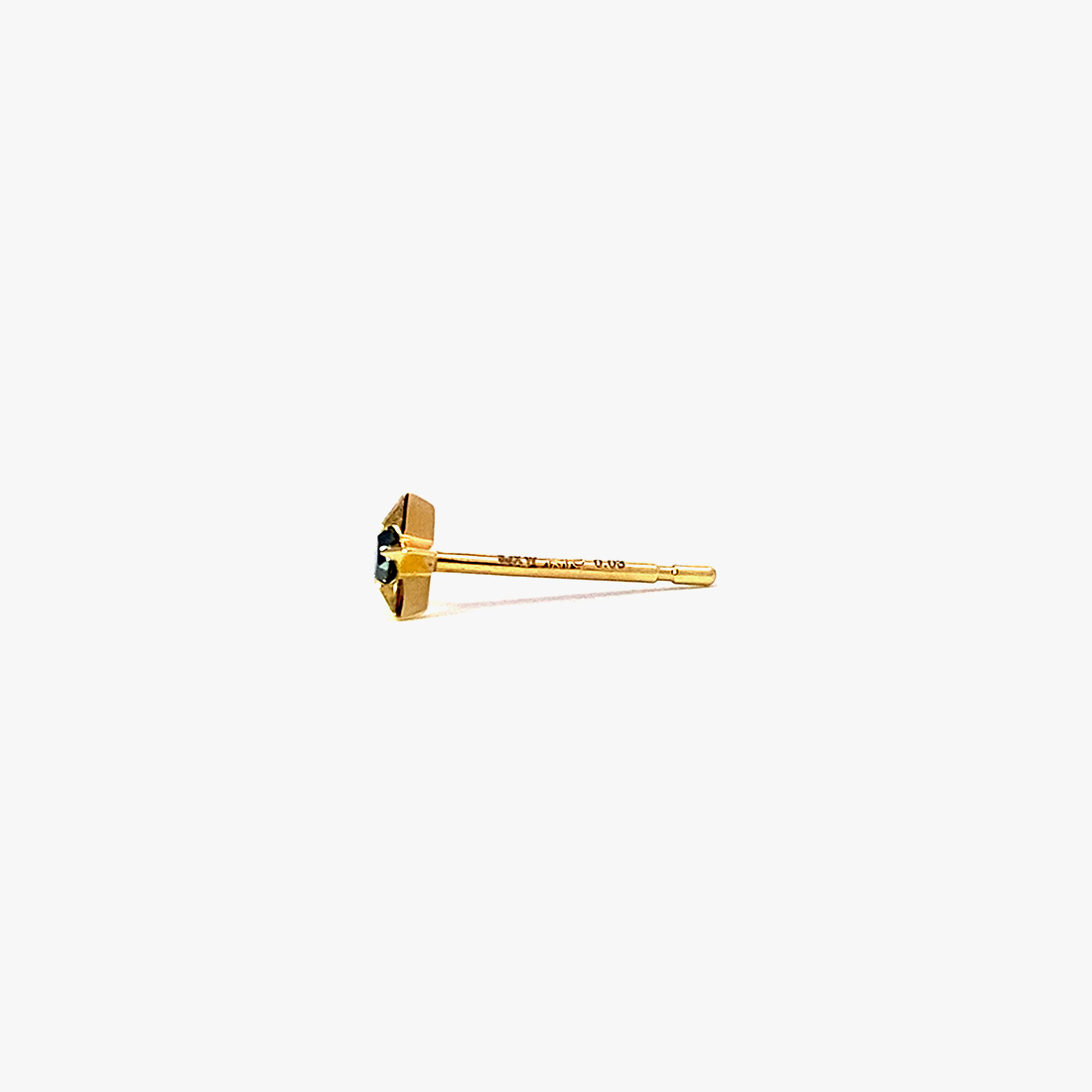 SJX W】BLACK DIAMOND STAR STUD PIERCED EARRING(6ZP5047)｜SJX公式