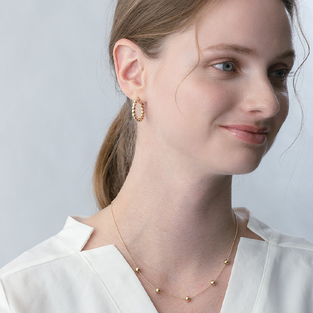 BALL HOOP PIERCED EARRING(2.3cm/片耳用)(2JP1050)K10 ピアス｜スター