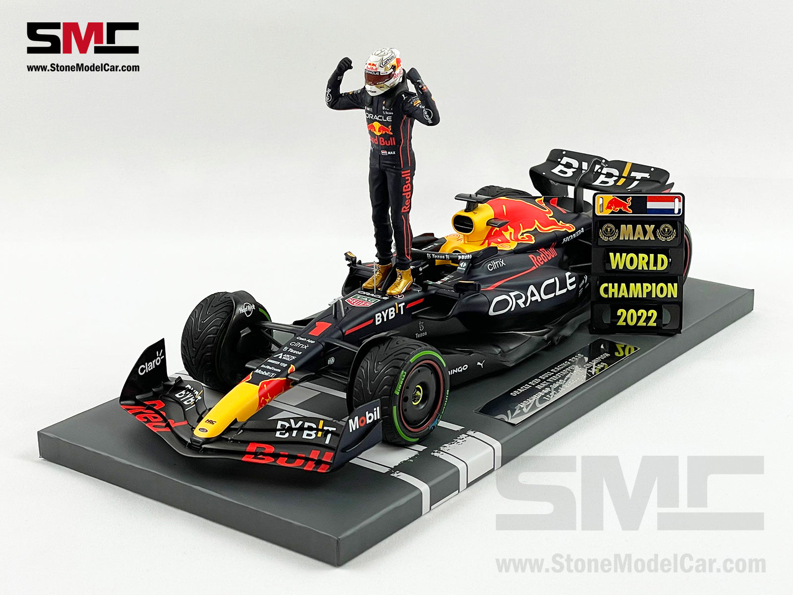 1 Max Verstappen 2022 World Champion Red Bull F1 RB18 Japan GP 1