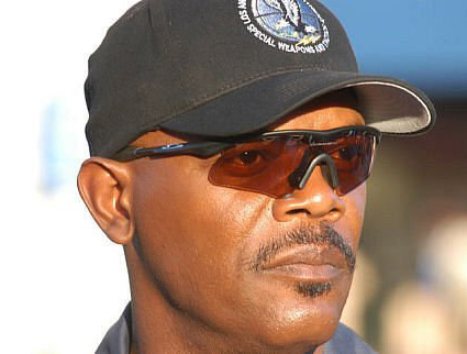 Oakley M Frame - Samuel L. Jackson - S.W.A.T. | Sunglasses ID