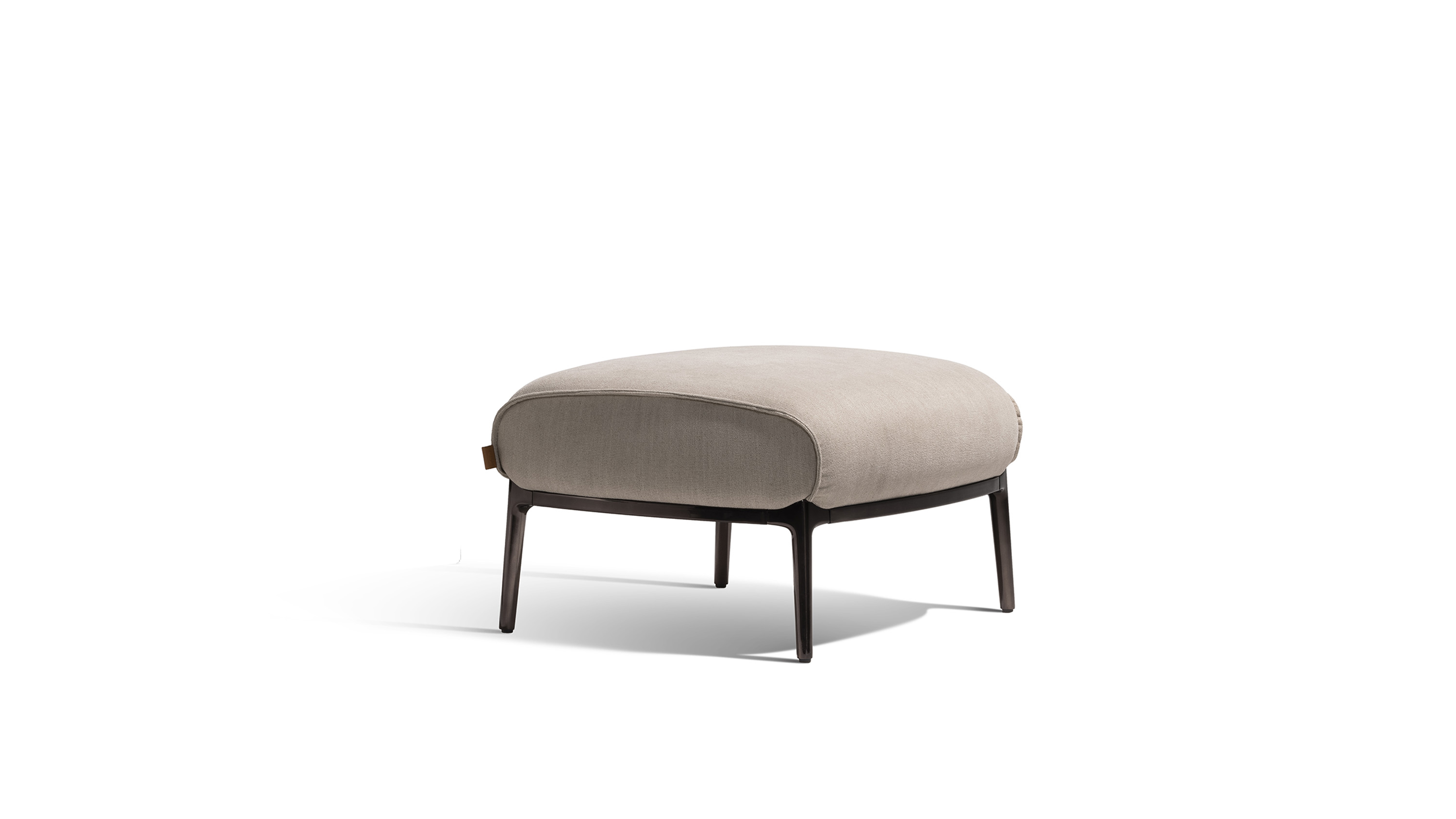 Poltrona Frau ARCHIBALD オットマン Archibald Ottoman Wood Base