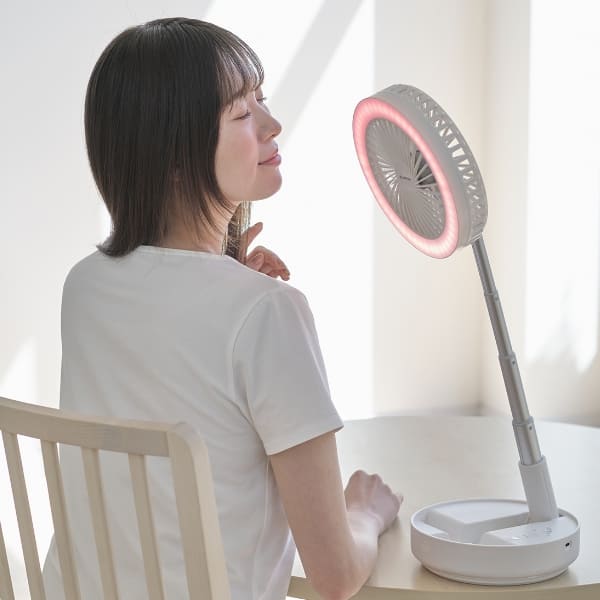 折り畳み式コードレス扇風機｜ファイテン 健光浴ファン｜製品情報