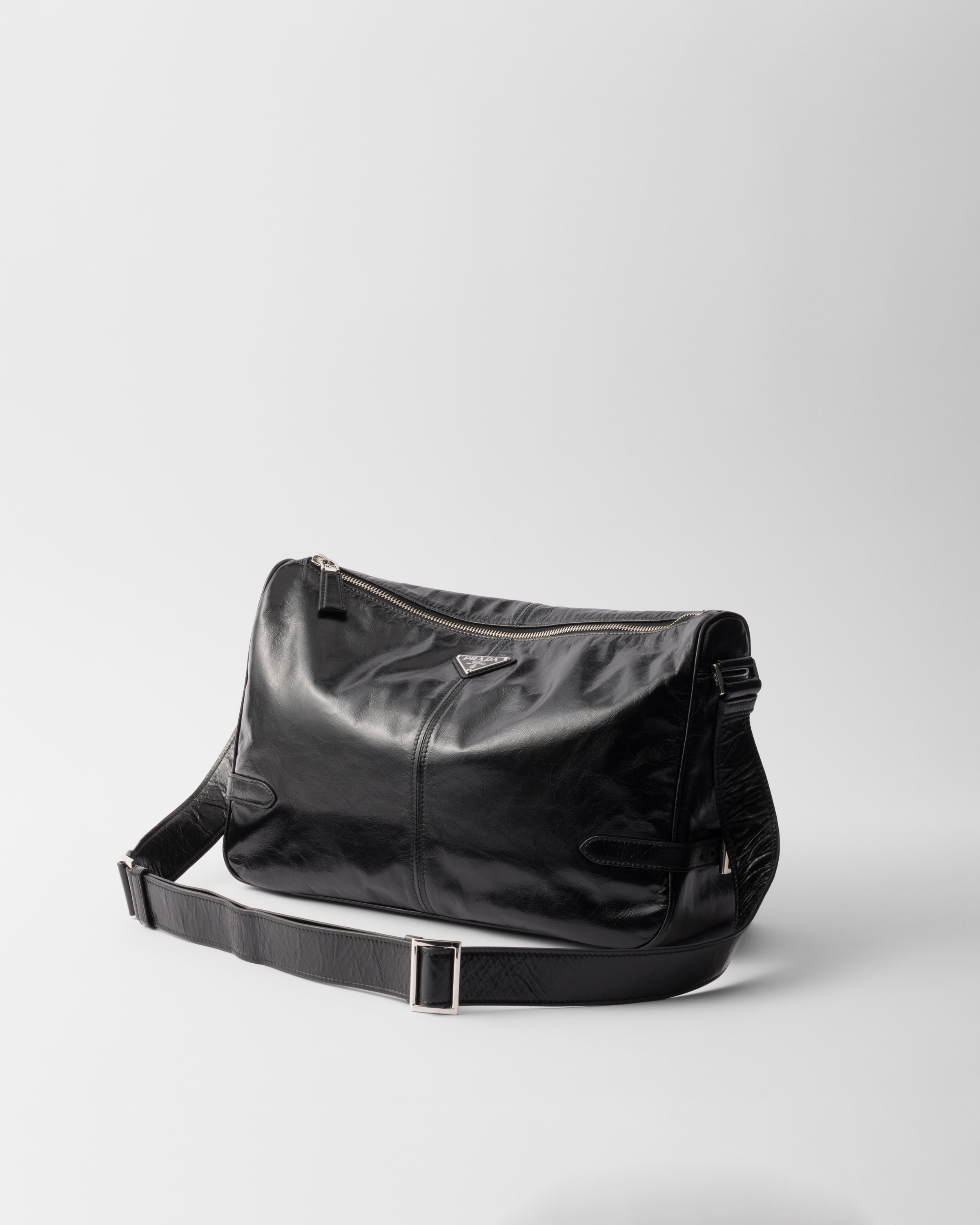ブラック ソフトルックスレザーショルダーバッグ | PRADA