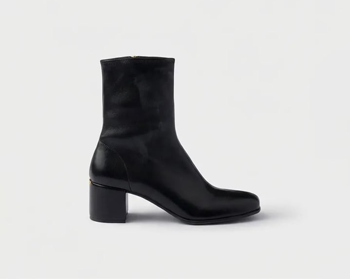 ブラック プラダ モノリス ラバー サンダル | PRADA