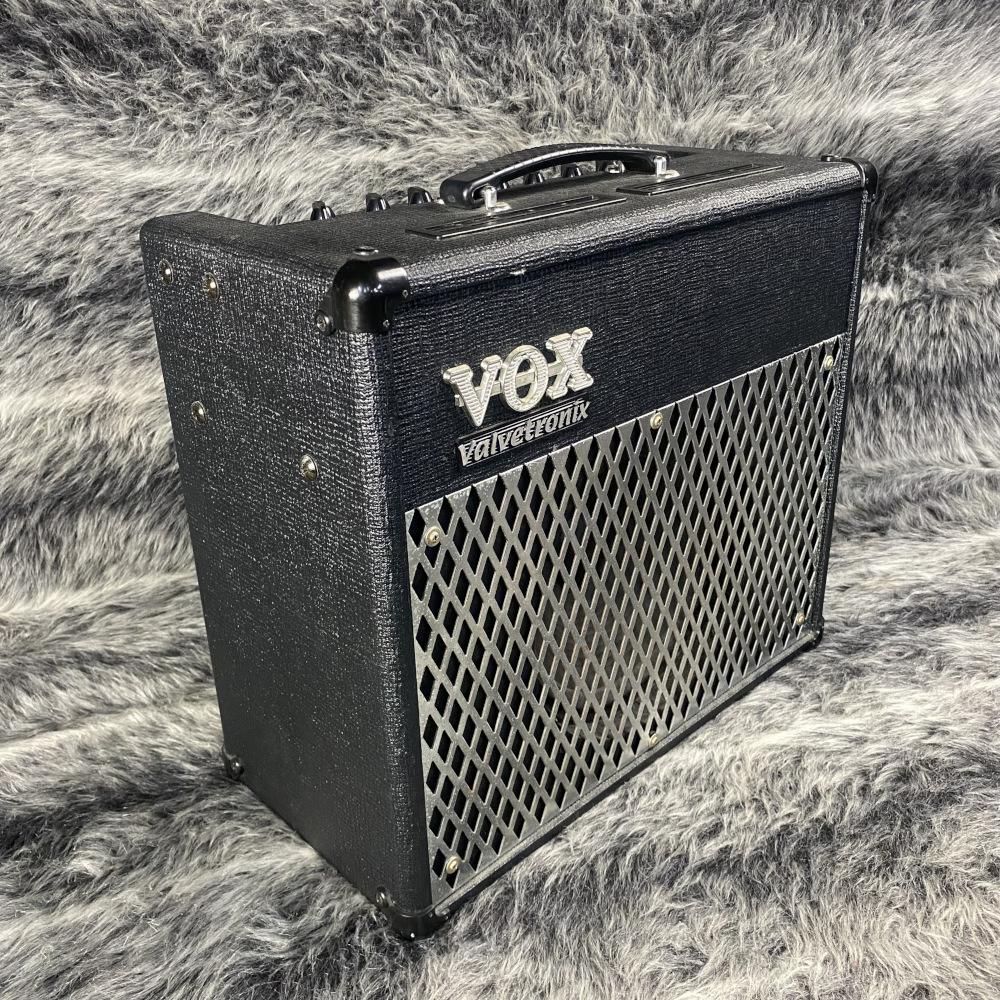 VOX ヴォックス　アンプ AGA30 Vox AGA30 30-Watt Tube-Preamp Acoustic Combo | Sweetwater