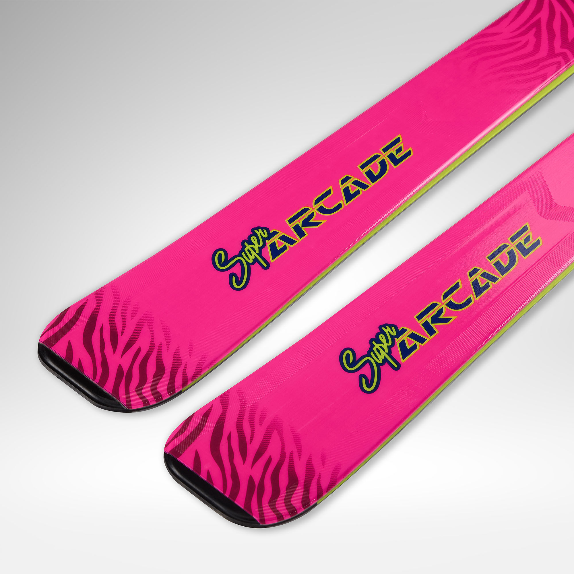 SUPER ARCADE PINK ALPINE SKIS | WSE to exclude | Rossignol