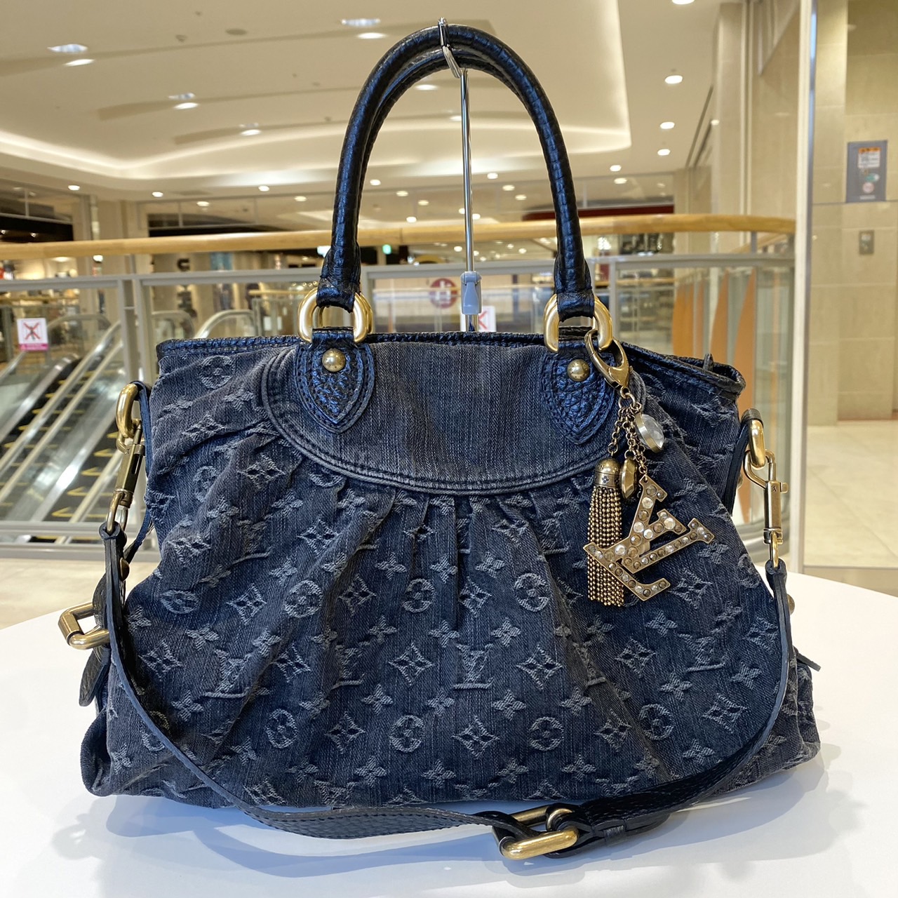Louis Vuitton M95351 ルイヴィトン デニム ネオカヴィMM ショルダー