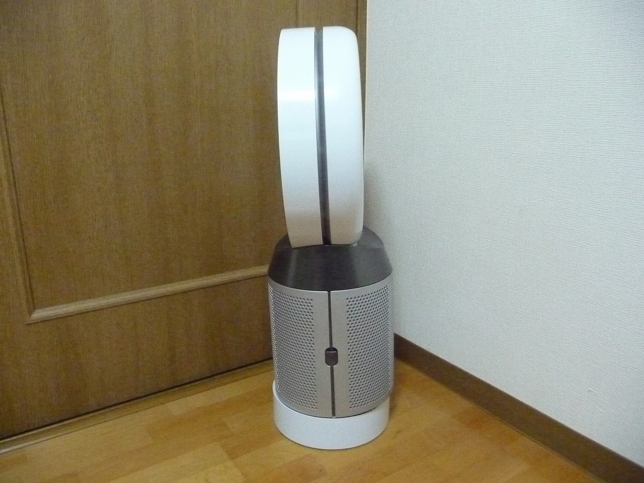 Dyson Pure Cool DP04 ダイソン 羽根無し扇風機 空気清浄機 2018年