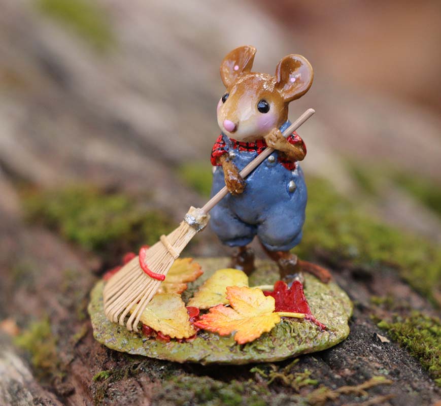 Cheerful Chore - Wee Forest Folk