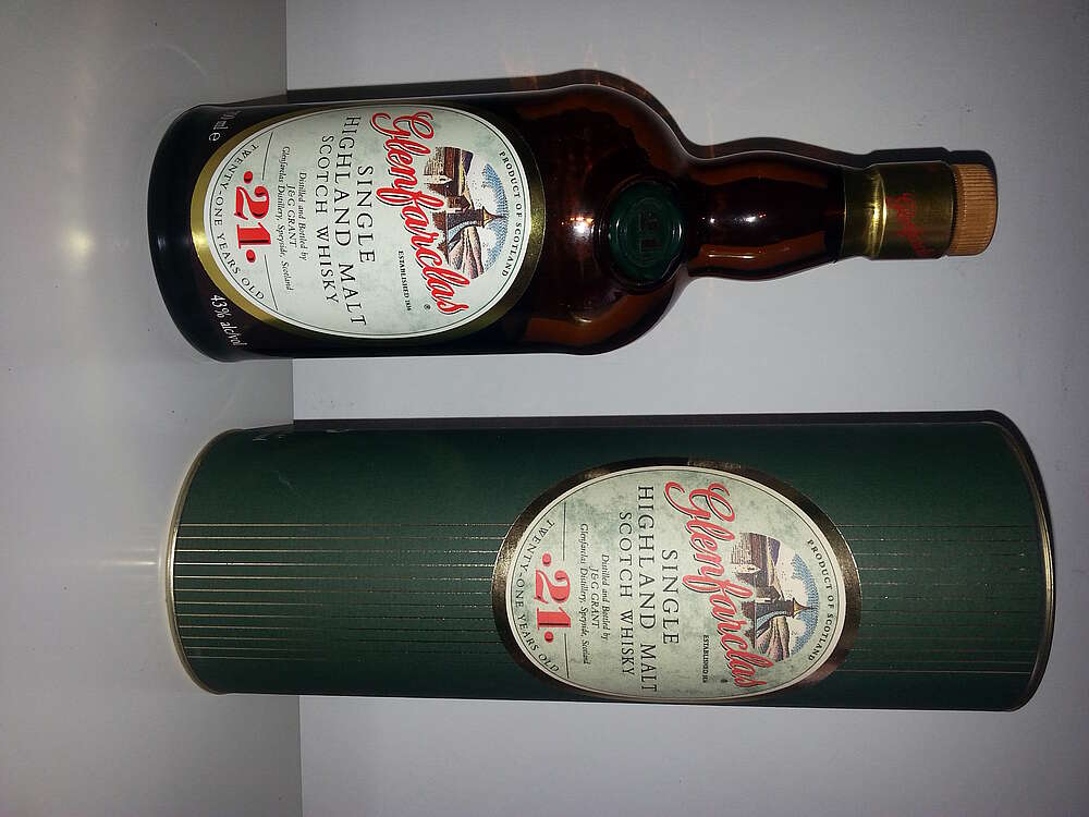 Glenfarclas 21 Years - Whisky.com