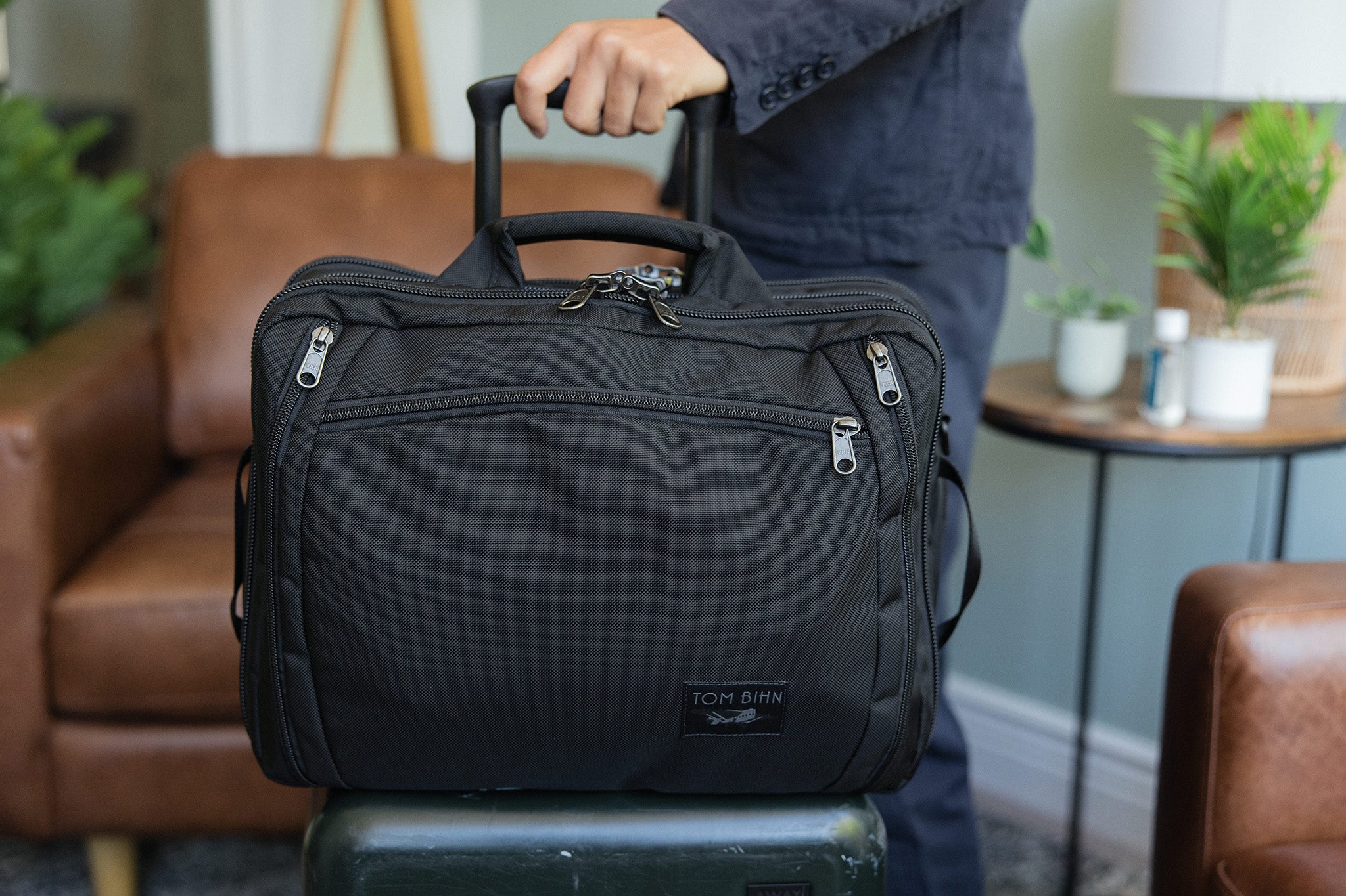 TOM BIHN Trinity, Convertible Briefcase Backpack, 21L, 10.8