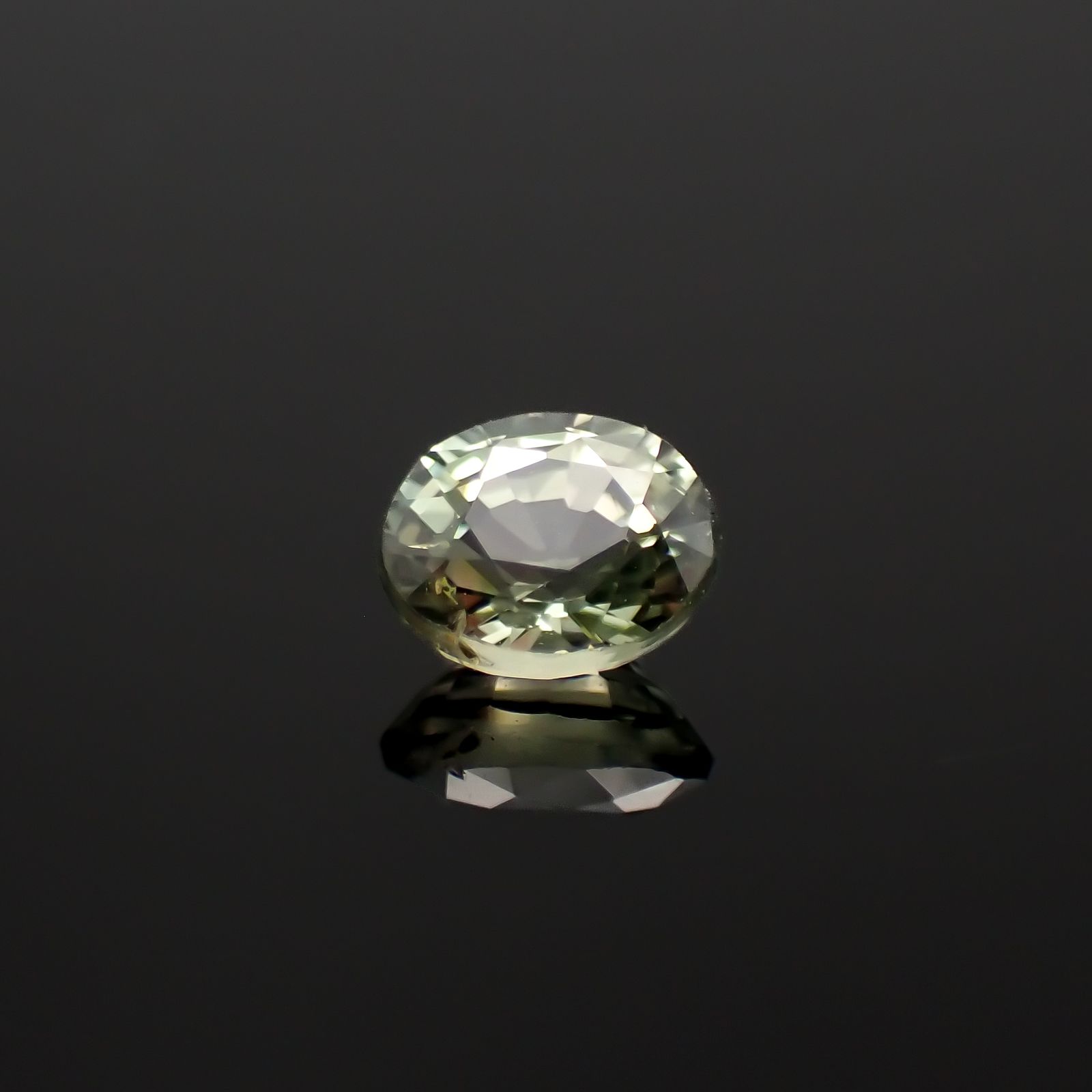 アレキサンドライト(宝石名アレキサンドライト)タンザニア産 0.33ct