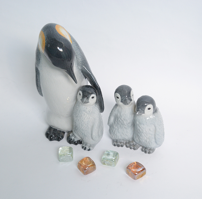 Royal Copenhagen(ロイヤルコペンハーゲン)ペンギン / Tapie rental