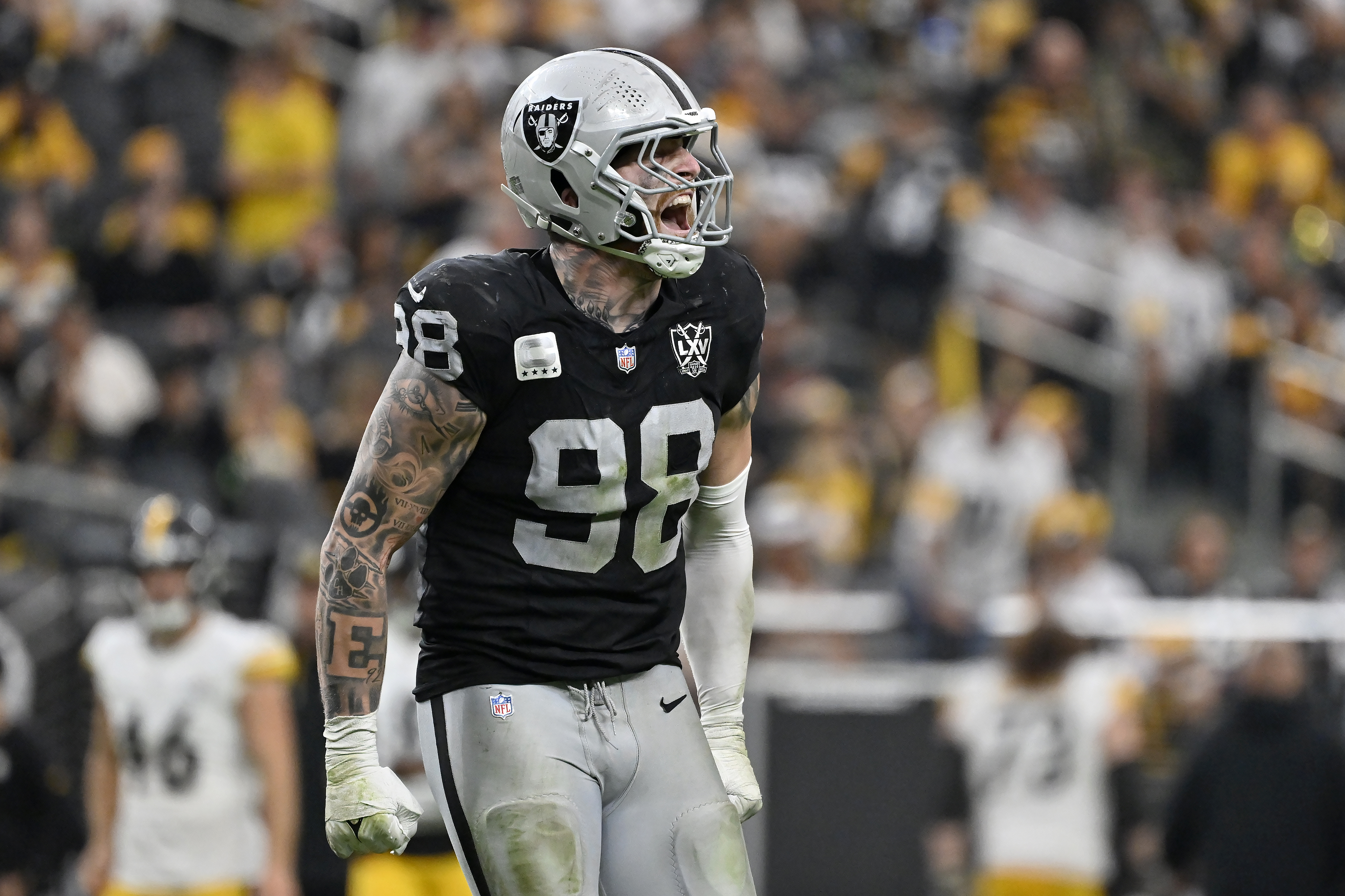 Maxx Crosby announces Hall of Fame-bound quarterback he wants at