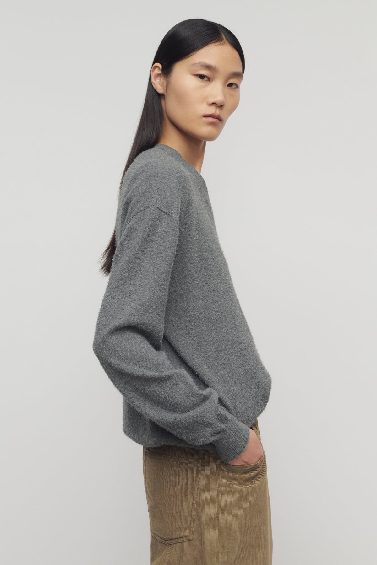 Lomika Sweater Grey – The Row
