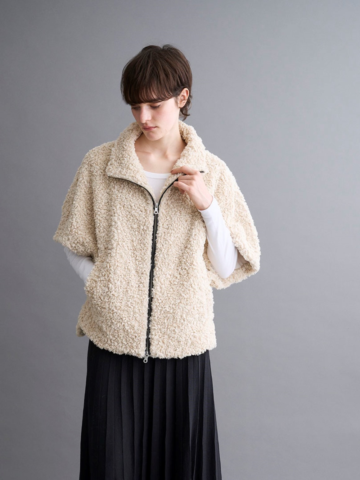 Millie】Poodle boa poncho｜スリードッツ オフィシャルオンラインショップ