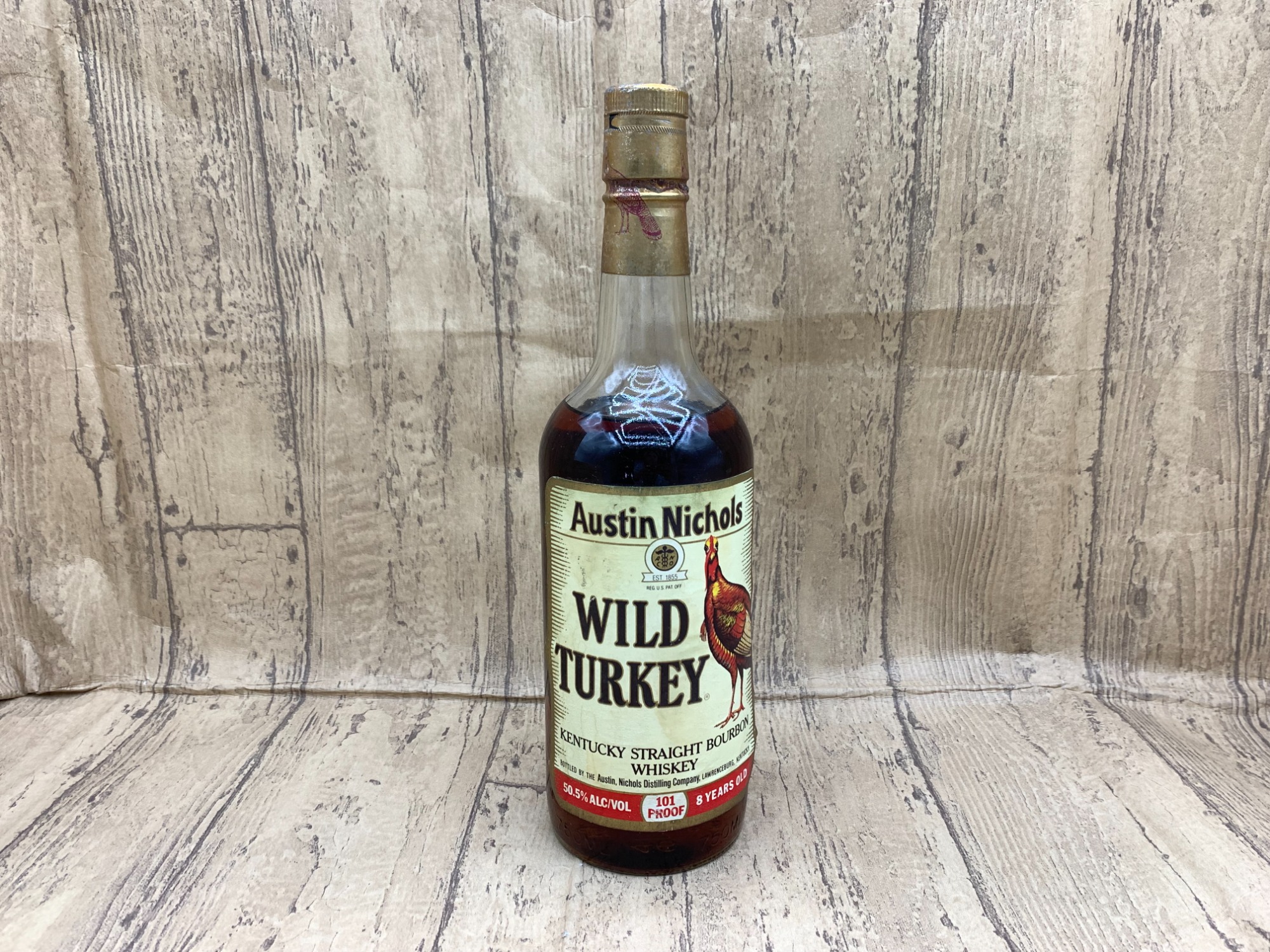 WILD TURKEY/ワイルドターキー】 バーボン 旧ラベル 8年 750ml のご