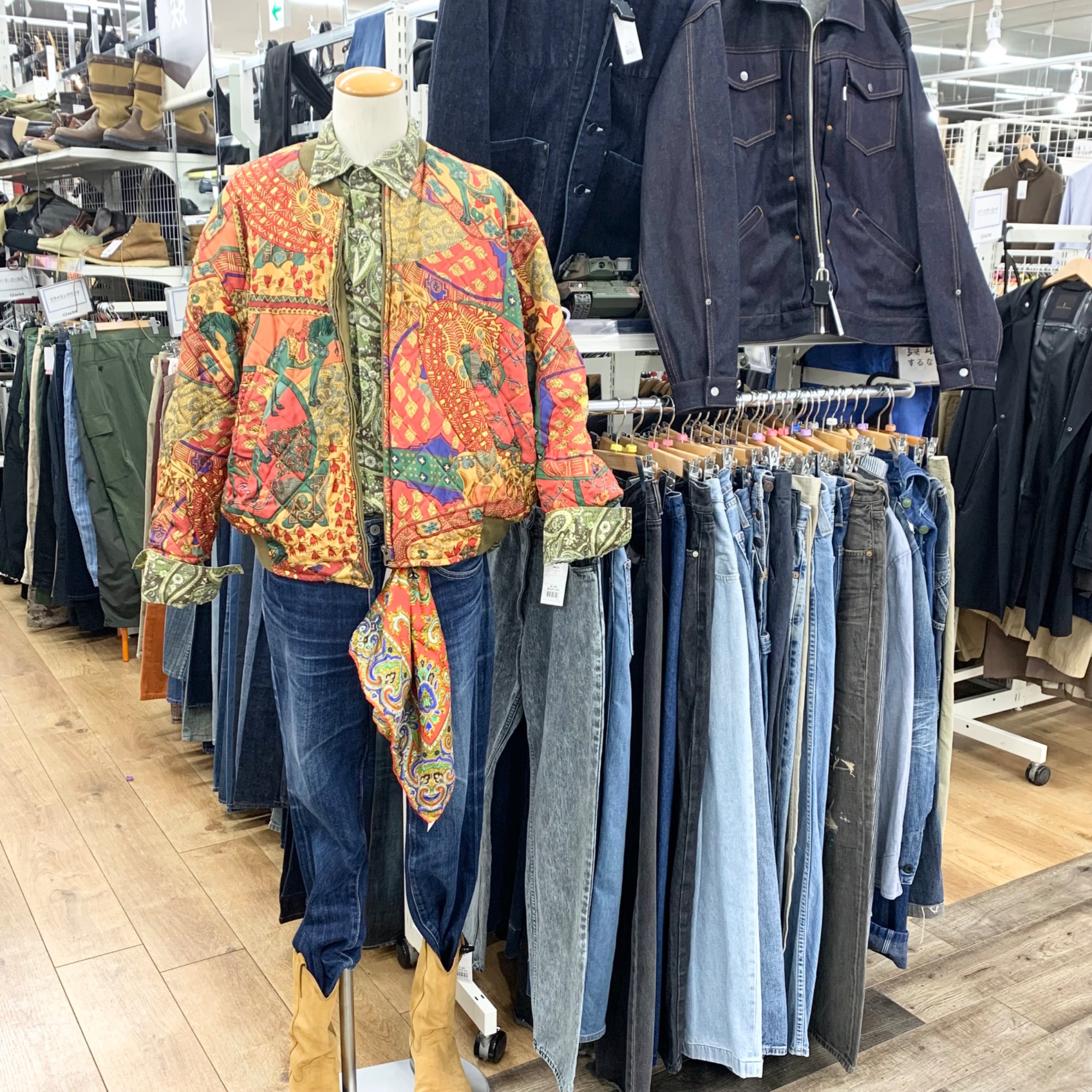 古着らしさ全開！！】HERMESのリバーシブルブルゾンのご紹介です