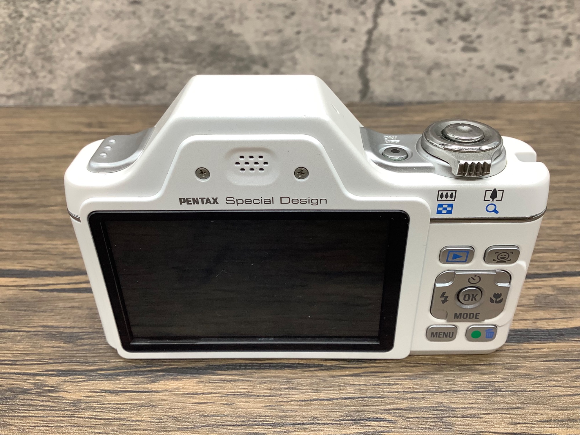 PENTAX(ペンタックス) コンパクトデジタルカメラ OPTIO L-10 入荷しま