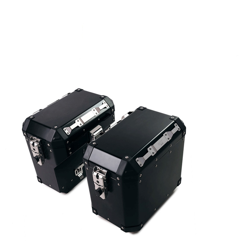 Pair of Atlas 47L + 41L Aluminum panniers with Yamaha frames