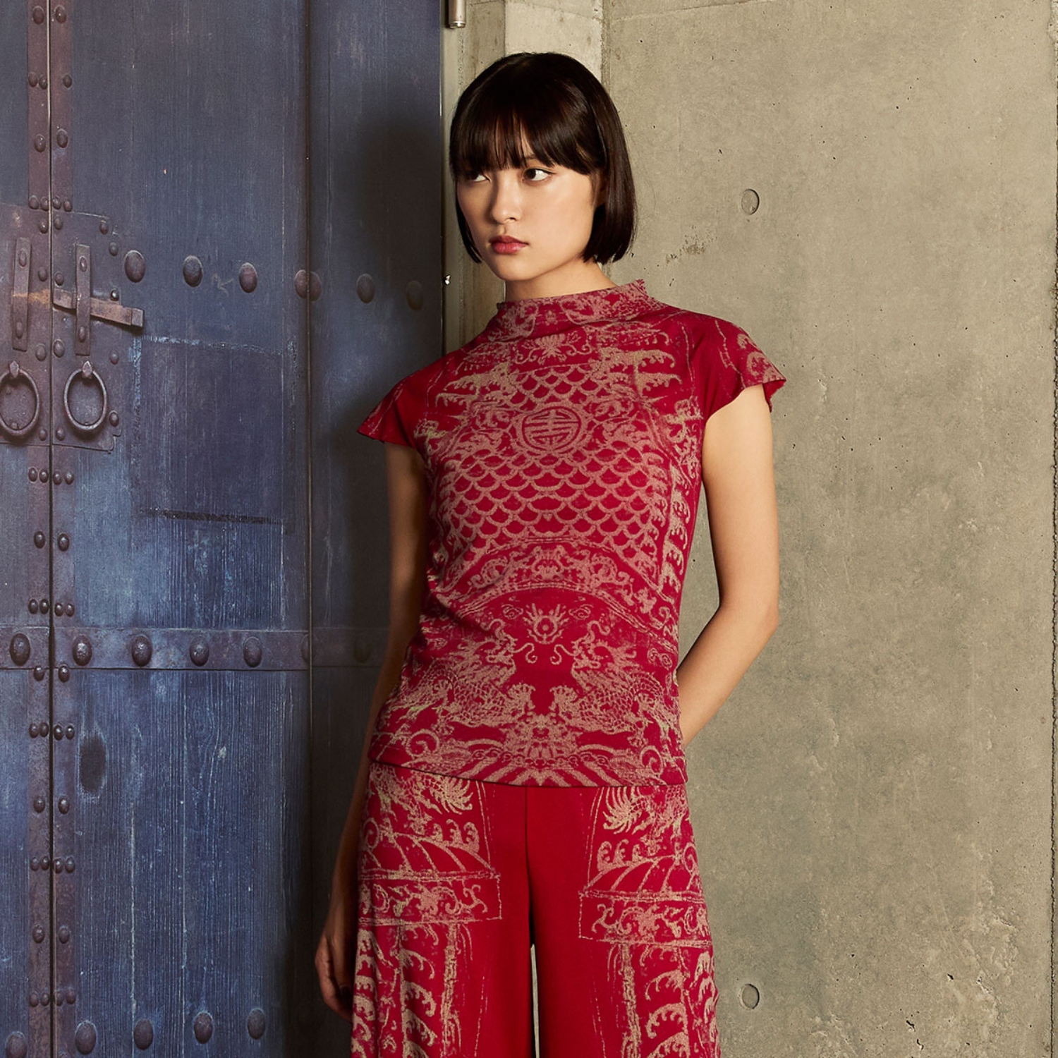 Opera shadow print on stretch net ブラウス｜VIVIENNE TAM