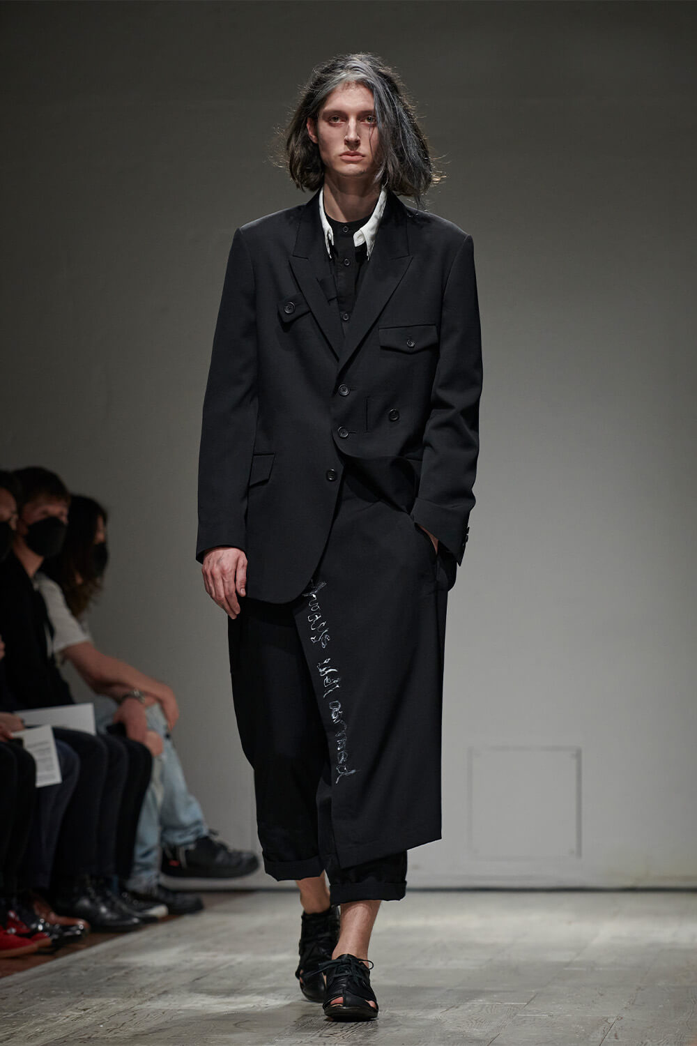 Yohji Yamamoto POUR HOMME S/S 2023 COLLECTION | Yohji Yamamoto