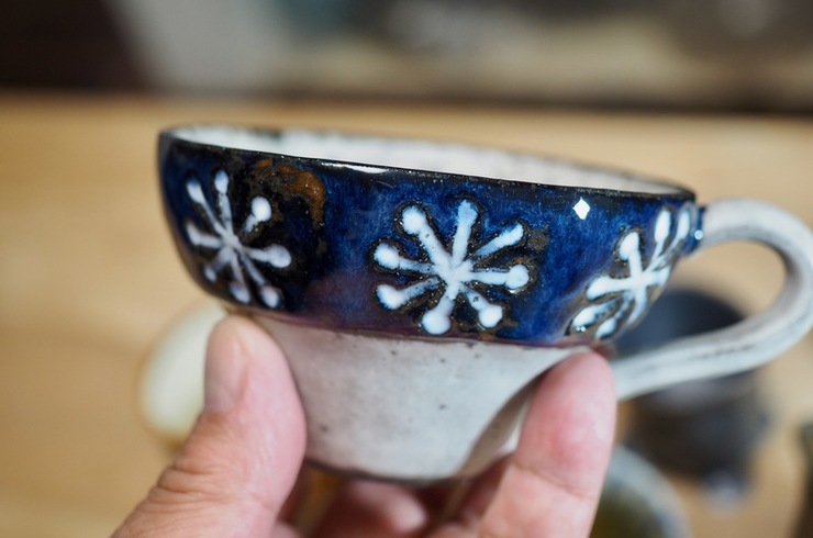 勝雪作 葡萄模様の陶器 勝雪作 葡萄模様の陶器 勝雪作 葡萄模様の陶器