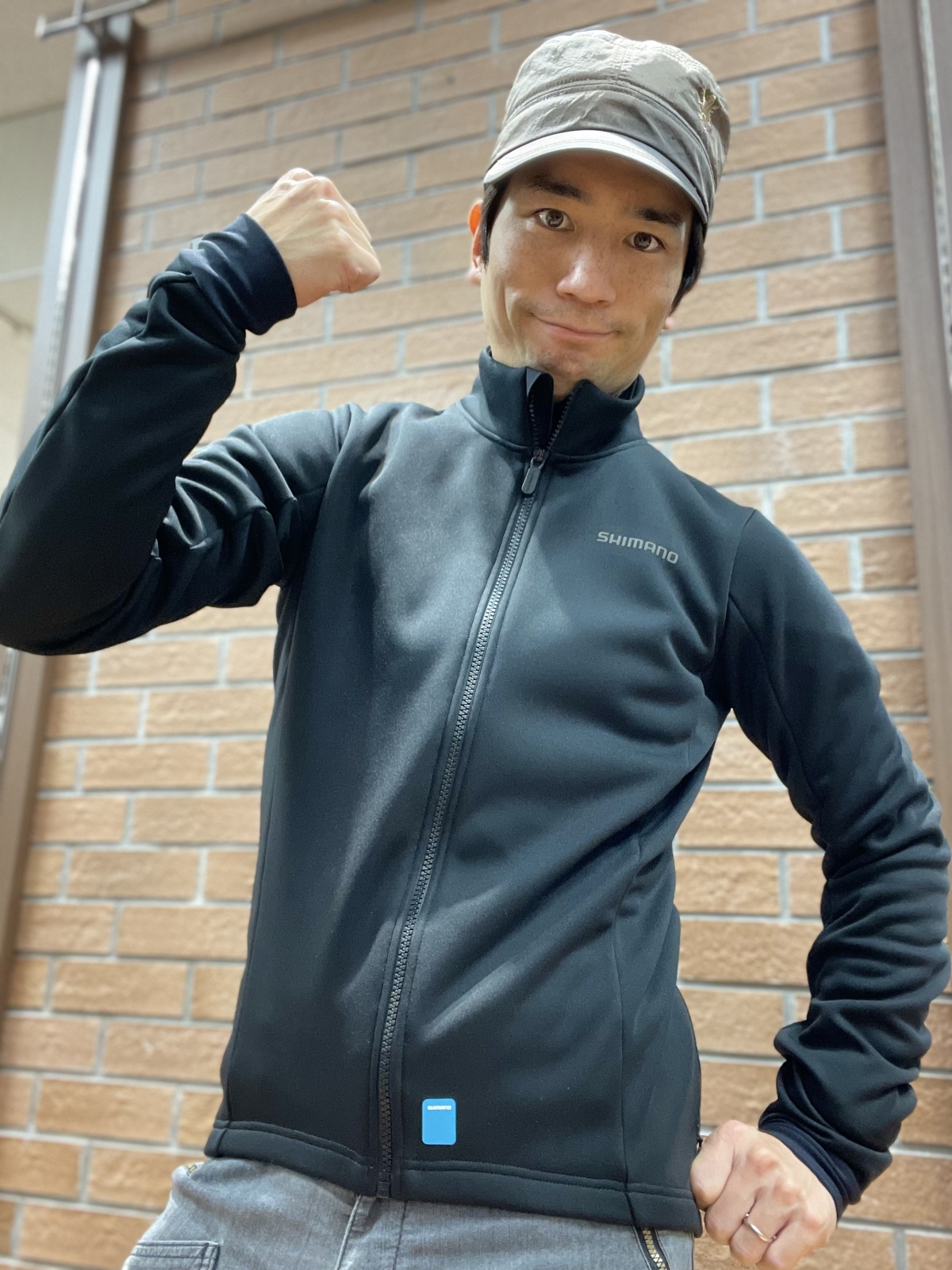 フジヒル対策！下山用ジャケットを買うなら30％OFFの今です